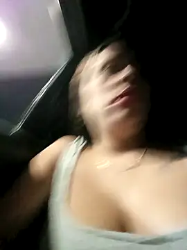 Snapshot of Latina_sexy1 chatting on 12.21.25 Latina sexy1 online show from 12.21.25