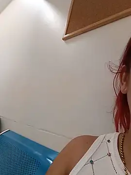 Snapshot of Latina_sexy1 chatting on 05.28.26 Latina sexy1 online show from 05.28.26
