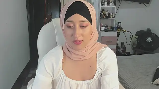 adila anich online show from 01.07.25