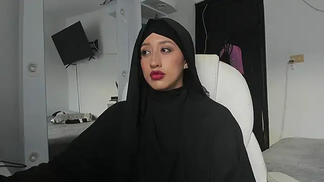 adila anich online show from 10.03.25