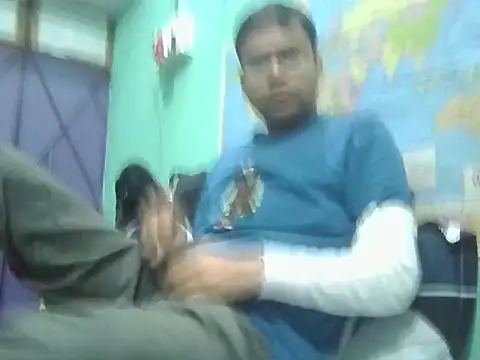 Snapshot of Exhibboi4fun chatting on 11.17.25 Exhibboi4fun online show from 11.17.25