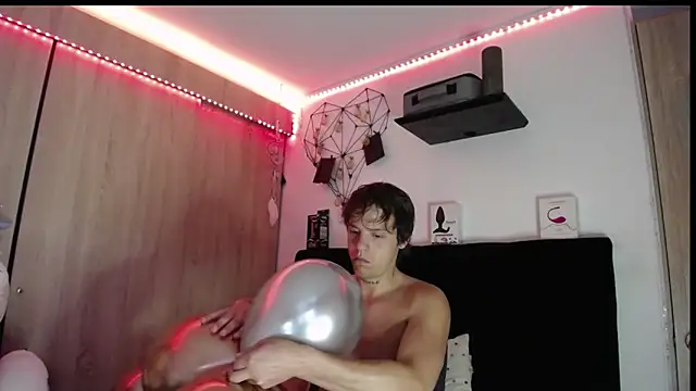 Santiago kiler online show from 01.14.26