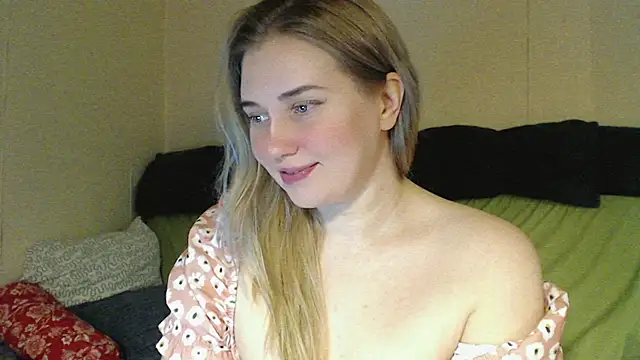 mmmPinUpGirl online show from 02.04.26