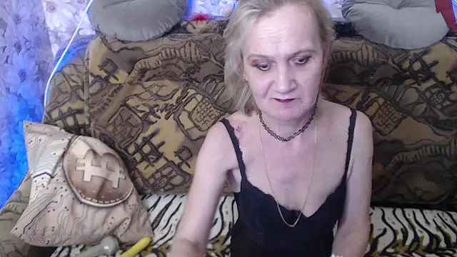 Snapshot of MissBekker chatting on 01.30.25 MissBekker online show from 01.30.25