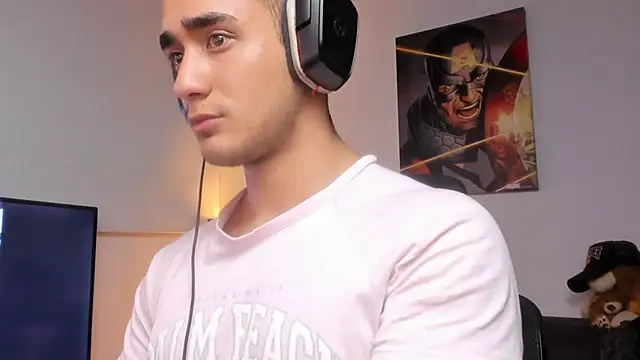 Snapshot of AlexRivera6 chatting on 01.05.25 AlexRivera6 online show from 01.05.25