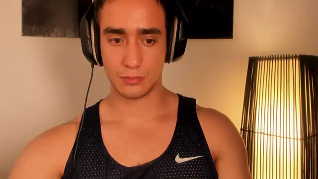 Snapshot of AlexRivera6 chatting on 03.13.25 AlexRivera6 online show from 03.13.25