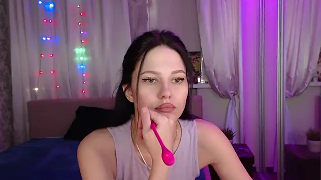 Snapshot of Zlata888 chatting on 03.06.25 Zlata888 online show from 03.06.25