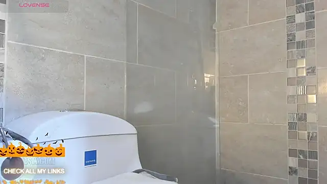 ohyesly  online show from 10.05.25