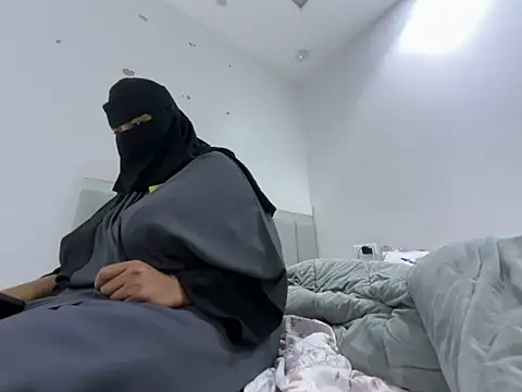 Submissive Arab online show from 01.12.25