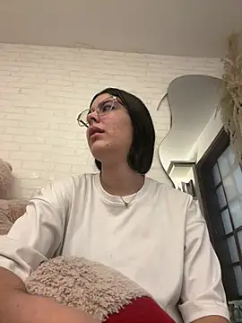  Niah  online show from 01.30.25