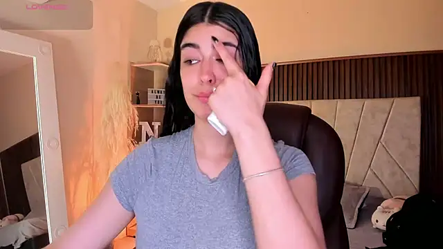  Niah  online show from 09.11.25