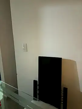 Snapshot of _Niah_ chatting on 12.19.25 Niah online show from 12.19.25