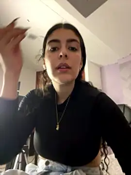 Snapshot of _Niah_ chatting on 01.07.26 Niah online show from 01.07.26