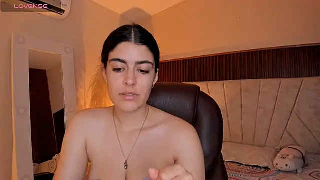 Snapshot of _Niah_ chatting on 02.18.26 Niah online show from 02.18.26