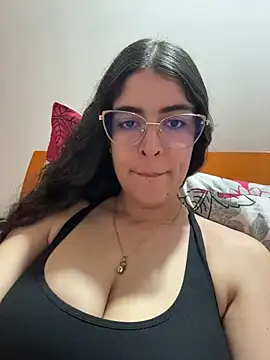 Snapshot of _Niah_ chatting on 03.01.26 Niah online show from 03.01.26