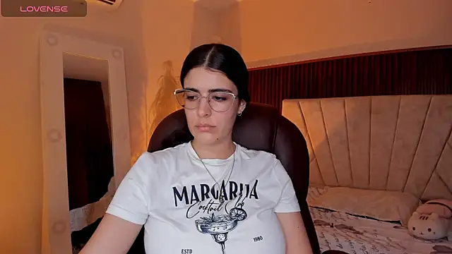 Snapshot of _Niah_ chatting on 03.02.26 Niah online show from 03.02.26