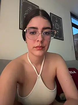 Snapshot of _Niah_ chatting on 03.17.26 Niah online show from 03.17.26