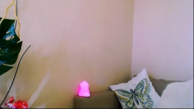 OLIVIA CANDY online show from 03.22.25