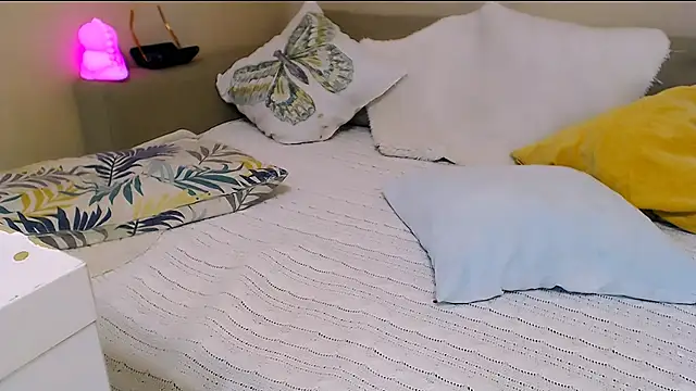 OLIVIA CANDY online show from 09.16.25