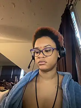 Snapshot of nickytheehawtie chatting on 03.03.26 nickytheehawtie online show from 03.03.26