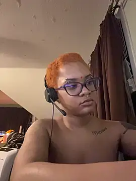 Snapshot of nickytheehawtie chatting on 03.10.26 nickytheehawtie online show from 03.10.26