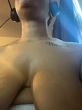 Snapshot of nickytheehawtie chatting on 03.12.26 nickytheehawtie online show from 03.12.26
