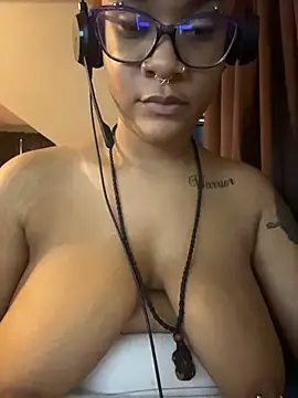 Snapshot of nickytheehawtie chatting on 03.13.26 nickytheehawtie online show from 03.13.26