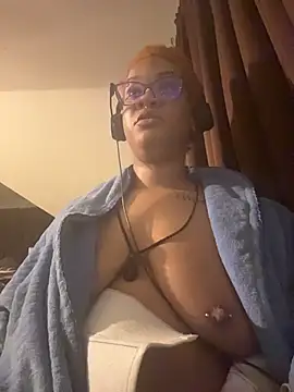 Snapshot of nickytheehawtie chatting on 03.26.26 nickytheehawtie online show from 03.26.26