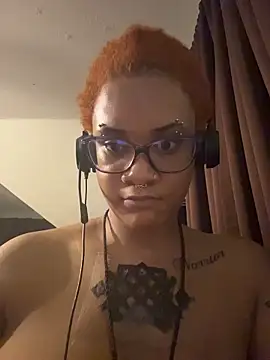 Snapshot of nickytheehawtie chatting on 03.28.26 nickytheehawtie online show from 03.28.26