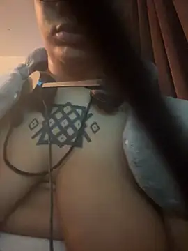 Snapshot of nickytheehawtie chatting on 04.04.26 nickytheehawtie online show from 04.04.26