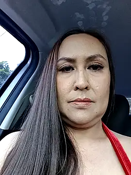 Snapshot of nam_tootsis chatting on 11.21.25 nam tootsis online show from 11.21.25