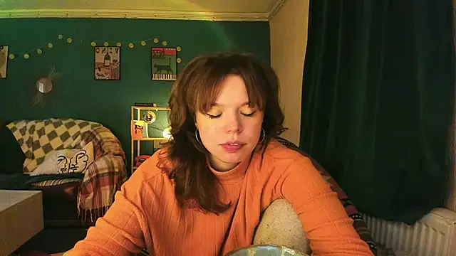 Snapshot of ClancyMorissey chatting on 11.07.25 ClancyMorissey online show from 11.07.25