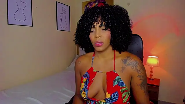 Snapshot of AitanaBrown_ chatting on 11.02.25 AitanaBrown online show from 11.02.25