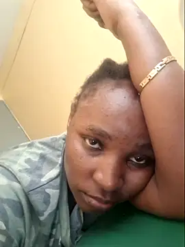 Samia Queen online show from 03.13.25