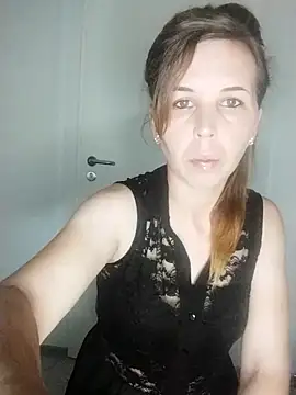 loveis007 online show from 09.12.25