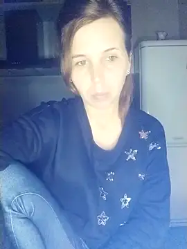 loveis007 online show from 10.26.25