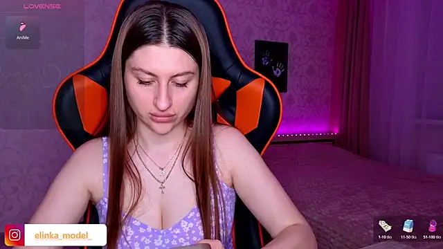 Snapshot of Elishka_ chatting on 06.26.26 Elishka online show from 06.26.26