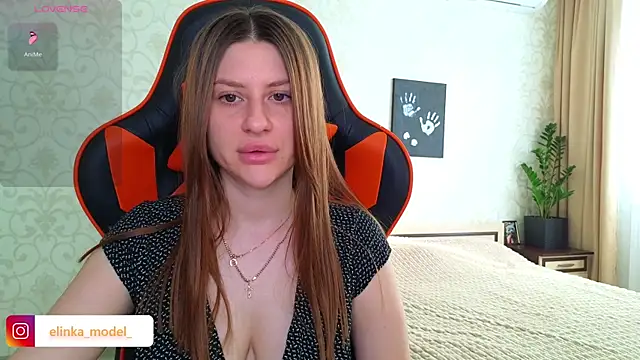 Snapshot of Elishka_ chatting on 07.15.26 Elishka online show from 07.15.26