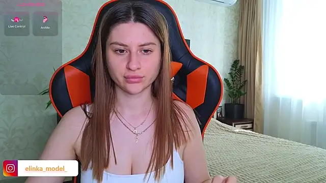Snapshot of Elishka_ chatting on 07.17.26 Elishka online show from 07.17.26