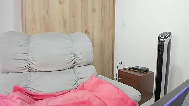 xspecialoomx online show from 03.22.26