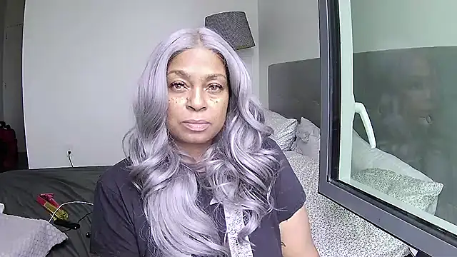 Snapshot of MSweetLindaParks chatting on 06.23.26 MSweetLindaParks online show from 06.23.26