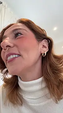 Snapshot of Evangelyne_1 chatting on 11.16.25 Evangelyne 1 online show from 11.16.25