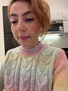 Snapshot of Evangelyne_1 chatting on 11.25.25 Evangelyne 1 online show from 11.25.25