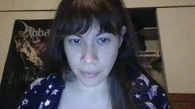 Snapshot of petitedoll29 chatting on 12.04.24 petitedoll29 online show from 12.04.24