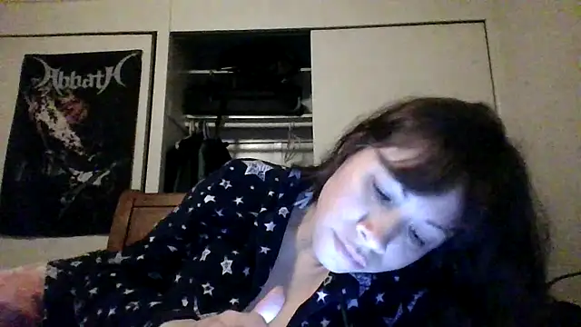 Snapshot of petitedoll29 chatting on 12.06.24 petitedoll29 online show from 12.06.24