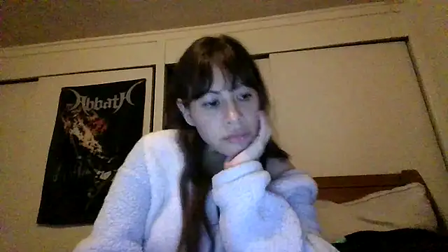 Snapshot of petitedoll29 chatting on 12.17.24 petitedoll29 online show from 12.17.24