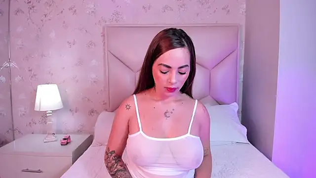 ambar sullivan online show from 12.02.25