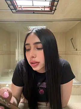 isabella jade online show from 10.22.25