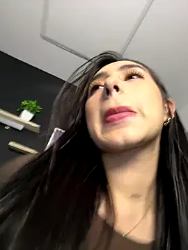 isabella jade online show from 11.22.25