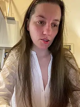 Nicole-Ray online show from 10.05.25